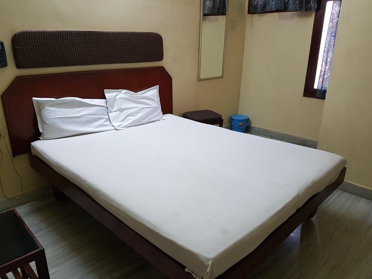 Hotel Sri Sai Residency Tirupati Zewnętrze zdjęcie